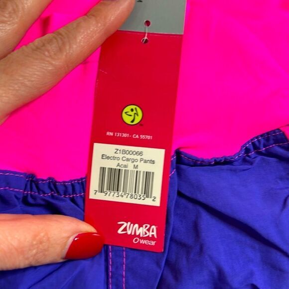 Zumba NWT! Electro Cargo Pants Acai Purple & Pink Dance Fitness Size Various - Picture 7 of 7